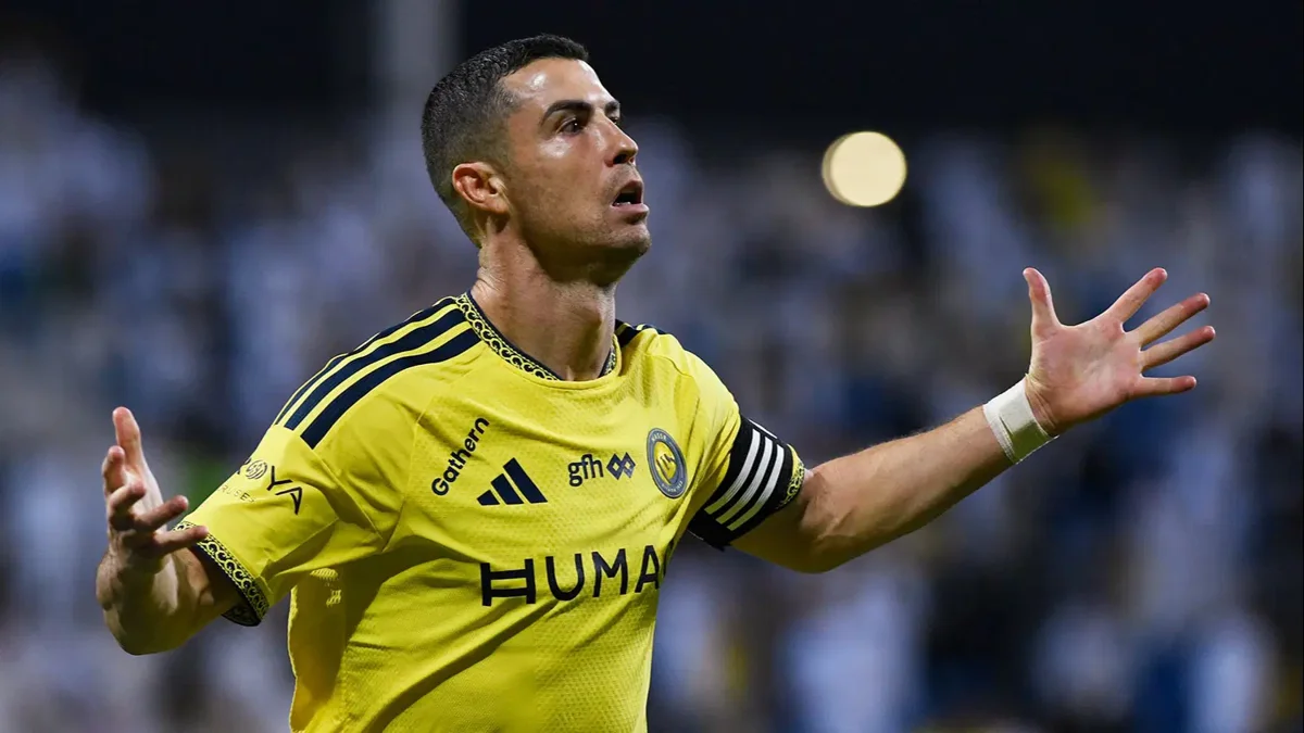 Ronaldo'nun Al Faysaly maçı: 18 gol kaldı