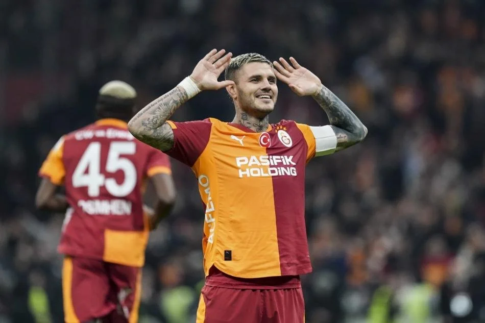 Real Betis, Icardi'nin menajeriyle görüşmeye başladı