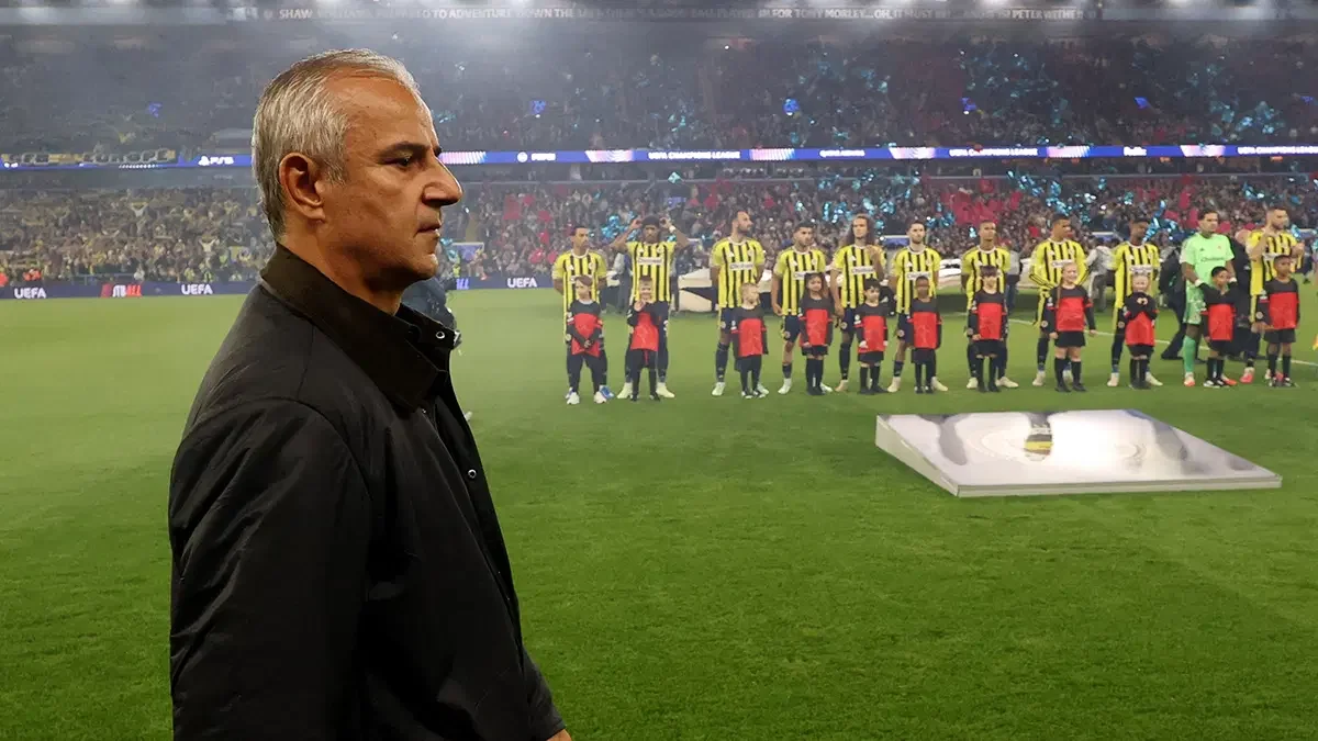 Gün yüzü göremeden ayrılıyor! Ve Fenerbahçe'de bileti kesilen ilk futbolcu artık netleşti