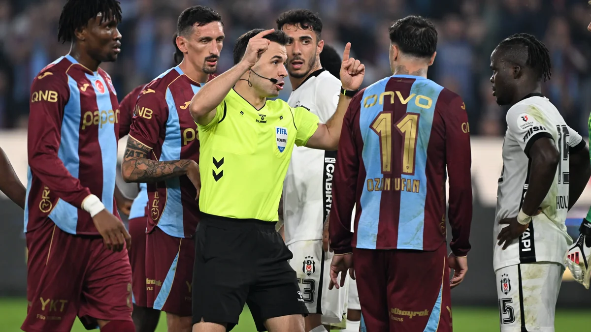 Trio, Trabzonspor - Beşiktaş derbisinde iki penaltıda hemfikir