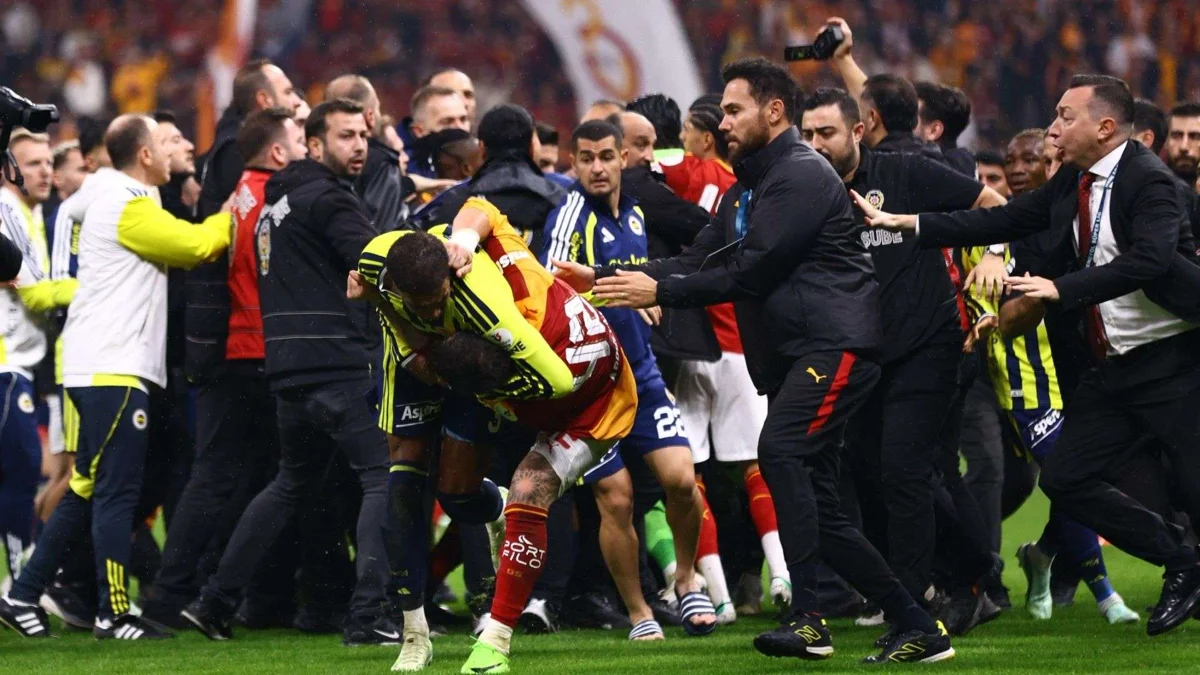 Abdülkerim Bardakcı derbi sonrası kavgayı anlattı