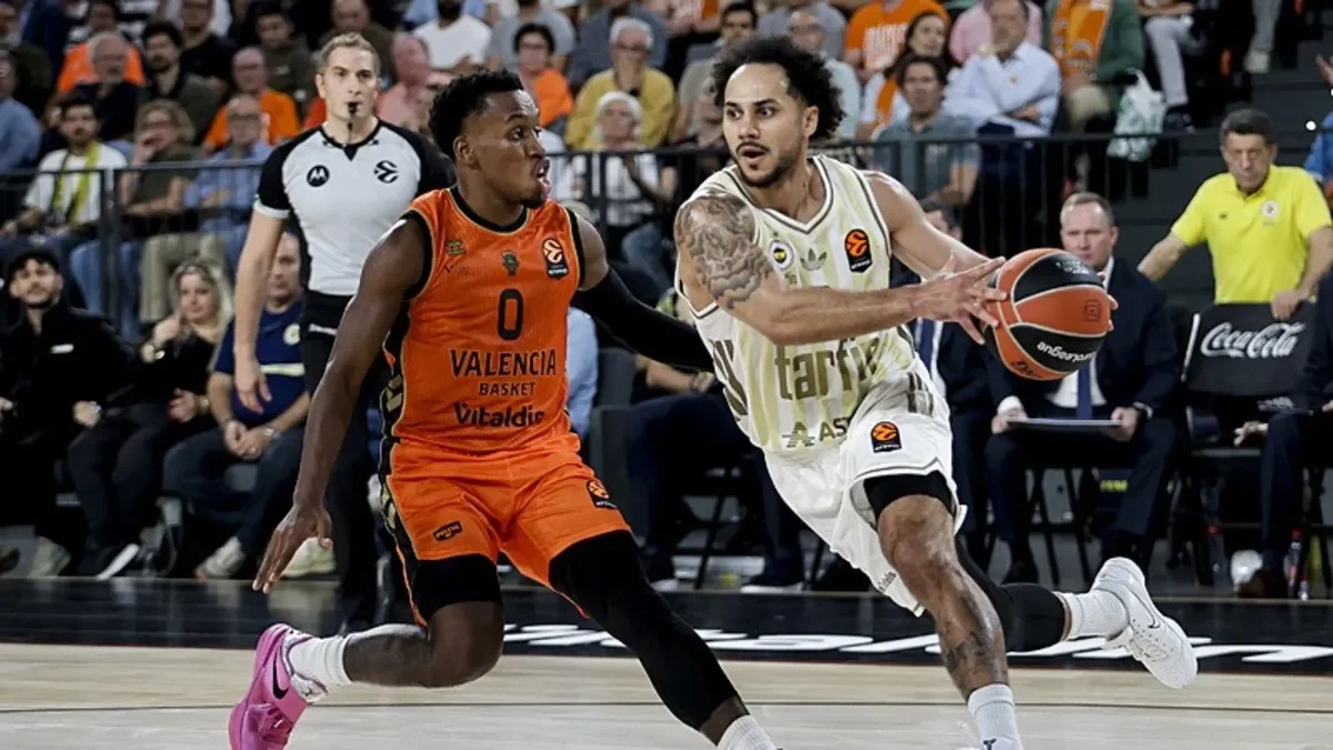 Fenerbahçe Tarfin Valencia'da 86-78 yenildi