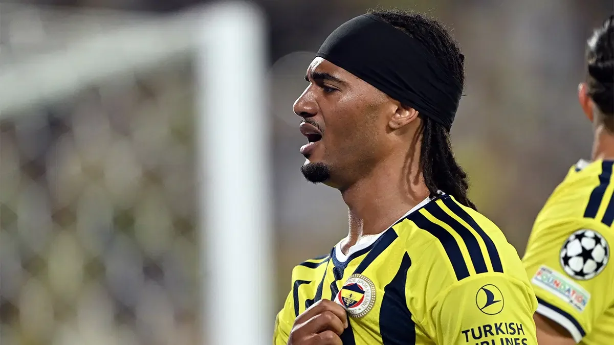Aston Villa maçına saatler kala Archie Brown'dan transfer açıklaması geldi