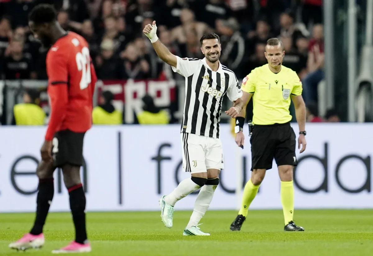 Zeki Çelik'in golü Juventus'a yetmedi: 2-2