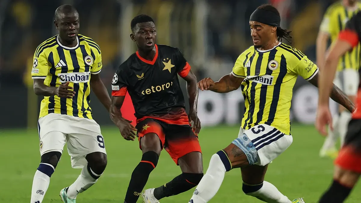 Fenerbahçe, Slavia Prag ile 2-2 berabere kaldı