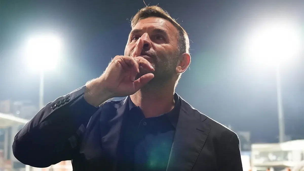 Okan Buruk derbisi spor manşetlerinde