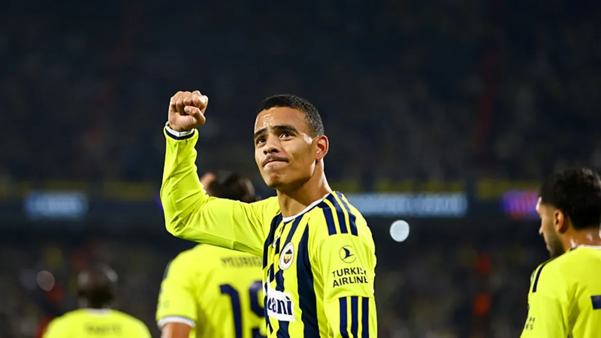 Mason Greenwood, Kuyt'tan on numara istedi