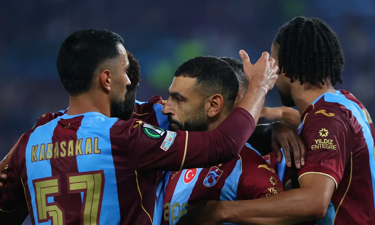 Trabzonspor Hearts'ı 2-0 yendi, futbolcular keyifli