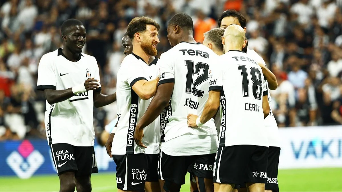 Beşiktaş'ın rakibi Başakşehir! İşte maçın muhtemel 11'leri
