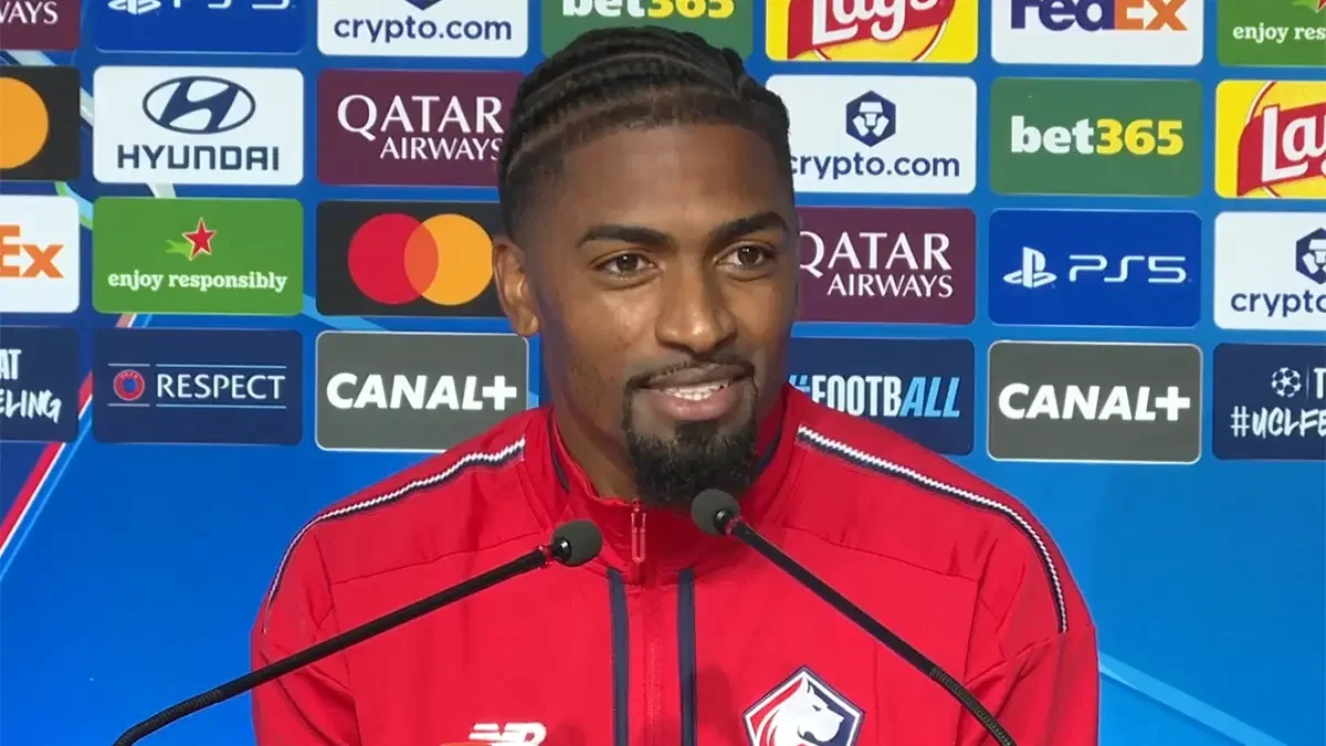 Lille'in stoperi Alexsandro, Osimhen'i bekliyor