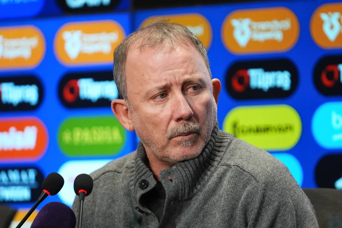 Sergen Yalçın'ın A Milli Takım'daki ekibi belli oldu! İsimlerin hepsi Süper Lig'den