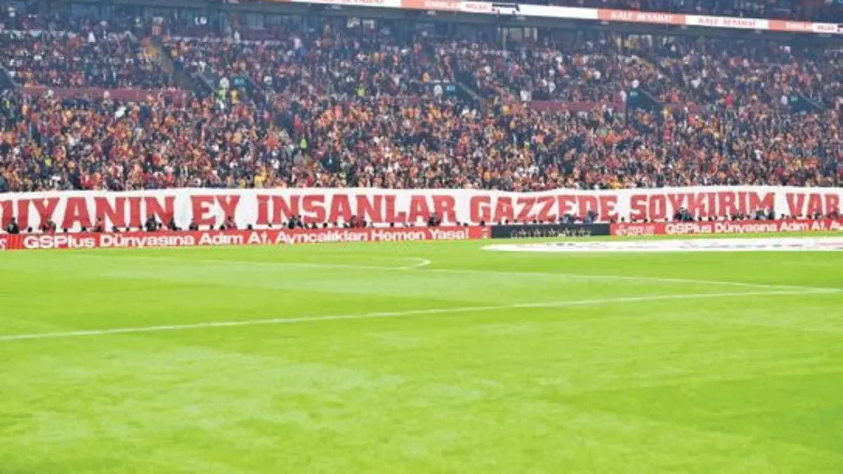 Galatasaray taraftarından Gazze desteği