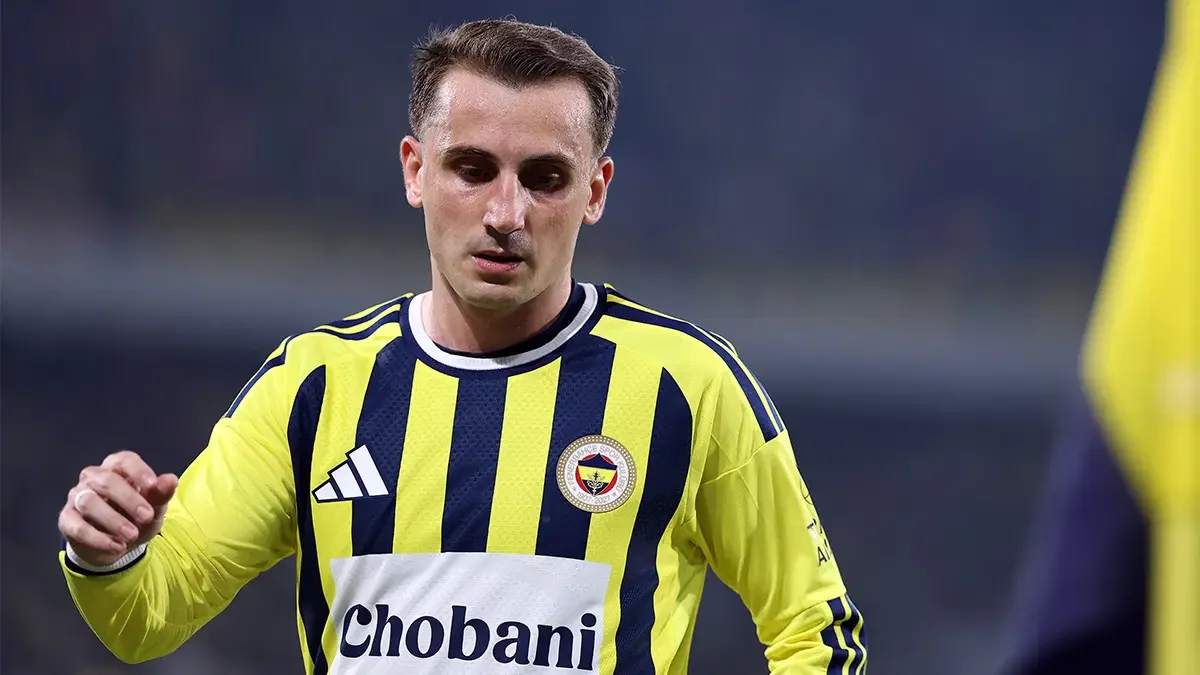 Kerem Aktürkoğlu tribünlere tepki gösterdi