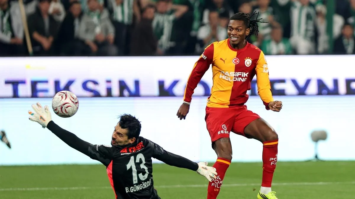 Rafael Leao: Henüz yüzde yüzüm bu değil