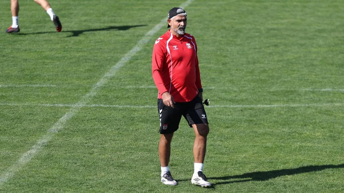Sivasspor'da İsmet Taşdemir dönemi sona erdi